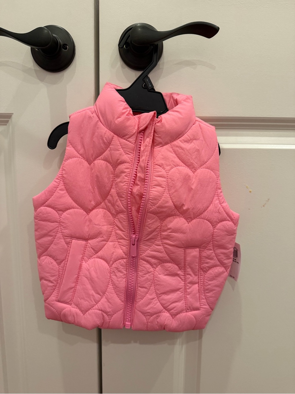 Girls' Old Navy Pink Quilted Heart Puffer Vest - NWT never worn